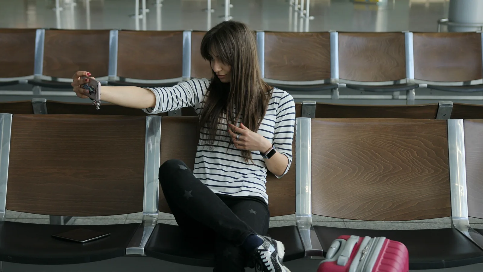 How To Choose A Family Airport Transfer cover image