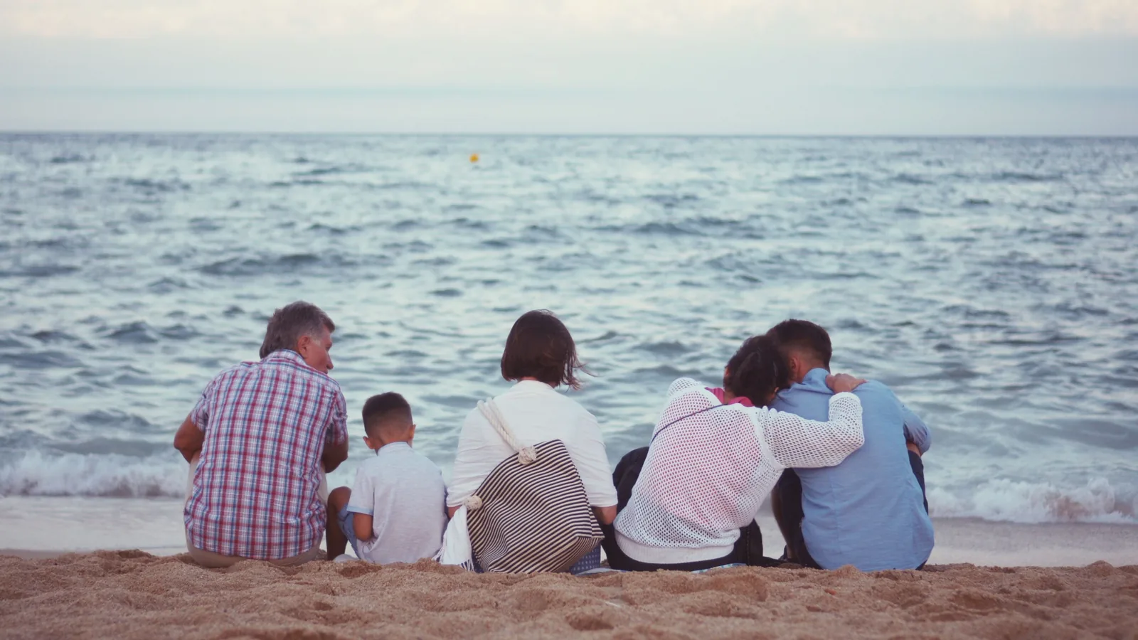 How To Choose A Family Friendly Coastal Destination cover image